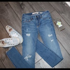 Hollister ripped Jeans